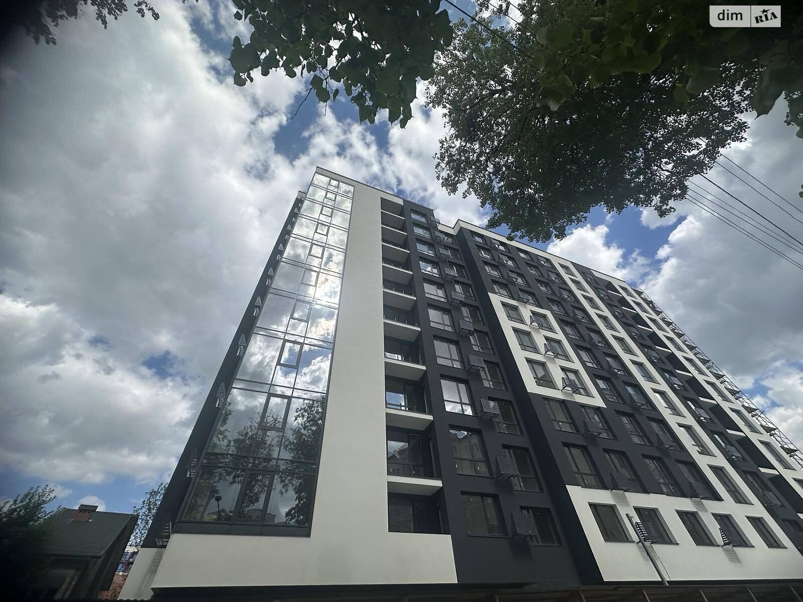 Продаж двокімнатної квартири в Івано-Франківську, на вул. Гарбарська 31, район Центр фото 1 Продаж двокімнатної квартири в Івано-Франківську, на вул. Гарбарська 31, район Центр фото 1