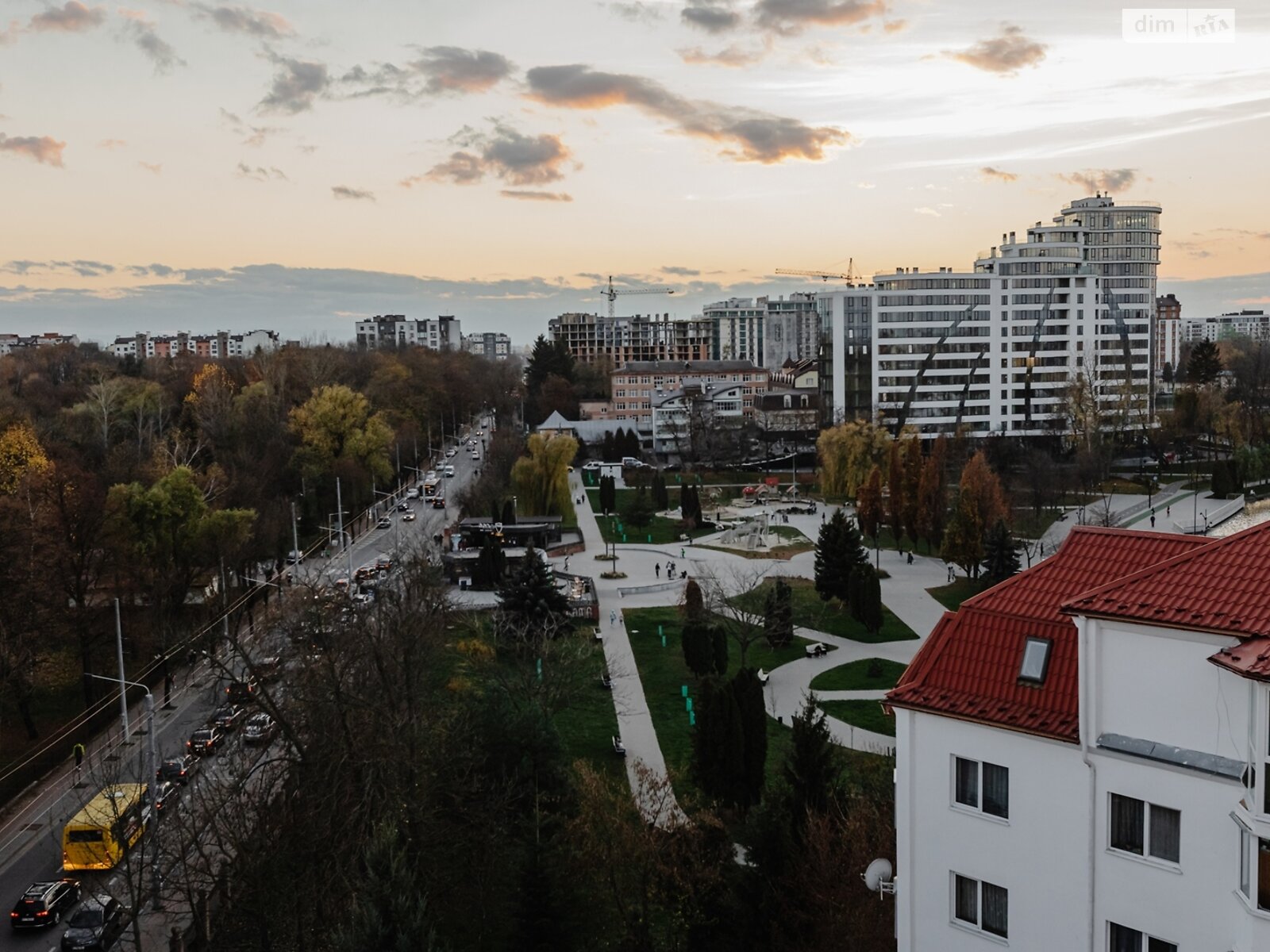 Продажа четырехкомнатной квартиры в Ивано-Франковске, на ул. Гетьмана Ивана Мазепы 128А, район Центр фото 1