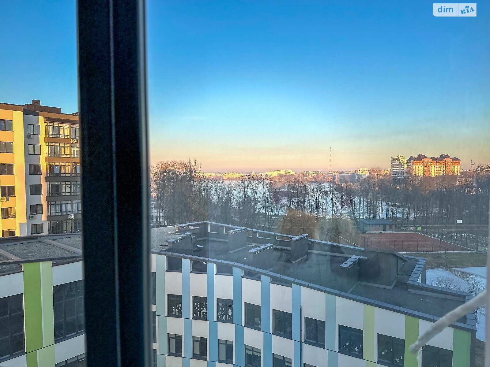 Продажа трехкомнатной квартиры в Ивано-Франковске, на ул. Приозерная, кв. 42, район Центр фото 1 Продажа трехкомнатной квартиры в Ивано-Франковске, на ул. Приозерная, кв. 42, район Центр фото 1