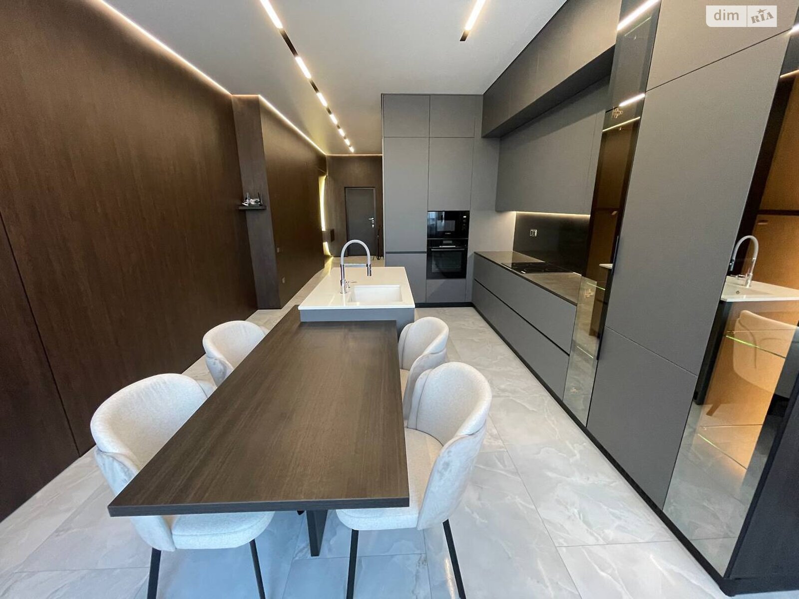 Продажа двухкомнатной квартиры в Ивано-Франковске, на ул. Гетьмана Ивана Мазепы 138А, район Центр фото 1 Продажа двухкомнатной квартиры в Ивано-Франковске, на ул. Гетьмана Ивана Мазепы 138А, район Центр фото 1