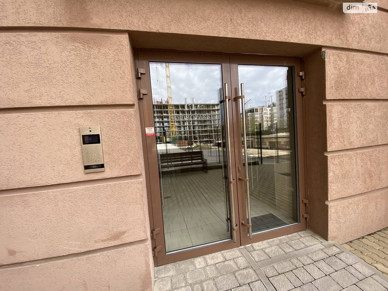 Продажа трехкомнатной квартиры в Ивано-Франковске, на ул. Гетьмана Ивана Мазепы 142, район Центр фото 1 Продажа трехкомнатной квартиры в Ивано-Франковске, на ул. Гетьмана Ивана Мазепы 142, район Центр фото 1