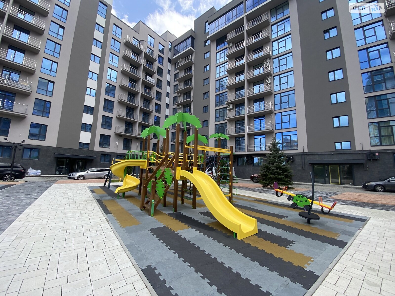 Продажа трехкомнатной квартиры в Ивано-Франковске, на ул. Гетьмана Ивана Мазепы 160А, район Центр фото 1