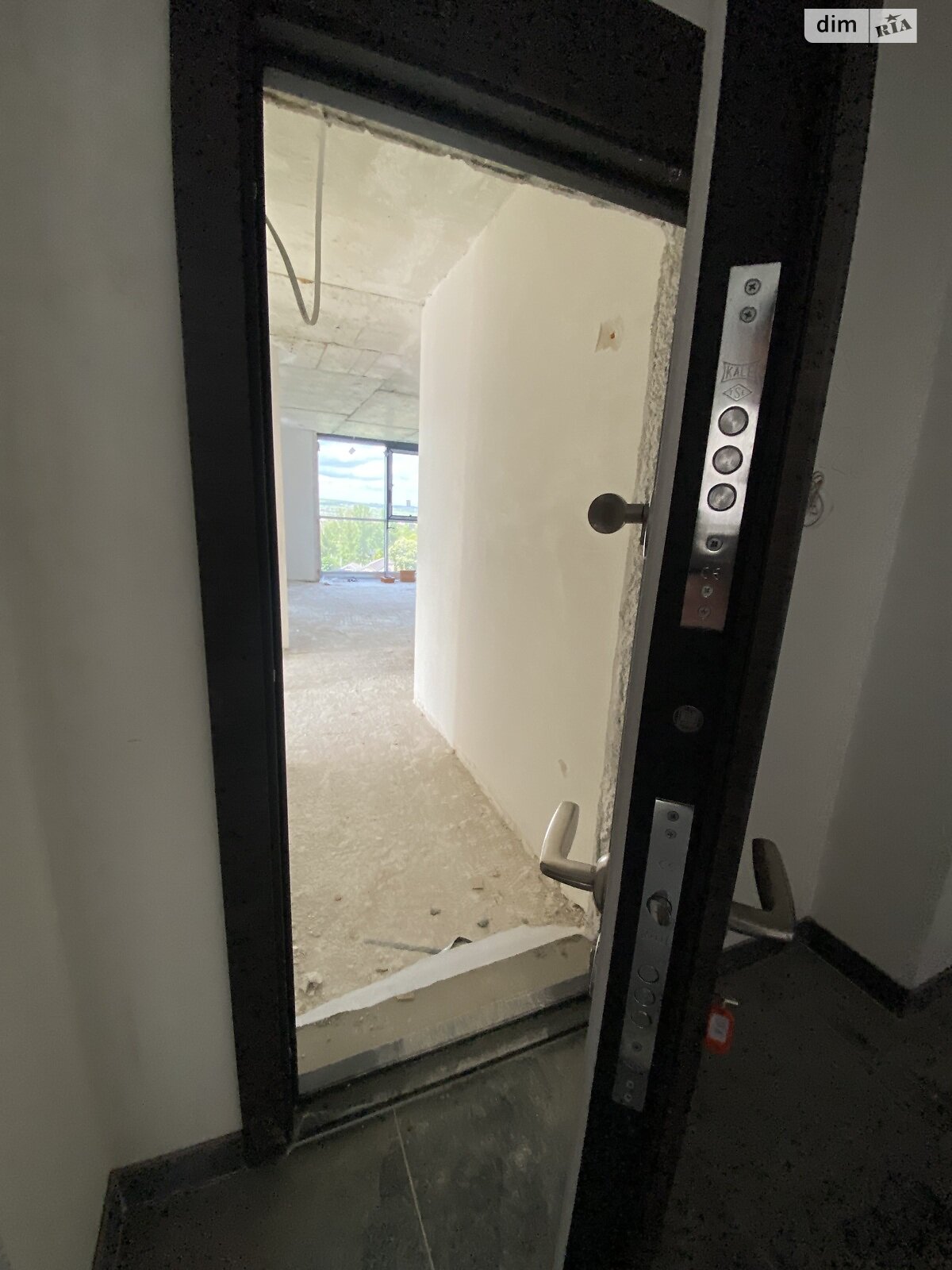 Продажа трехкомнатной квартиры в Ивано-Франковске, на ул. Гетьмана Ивана Мазепы 160А, район Центр фото 1