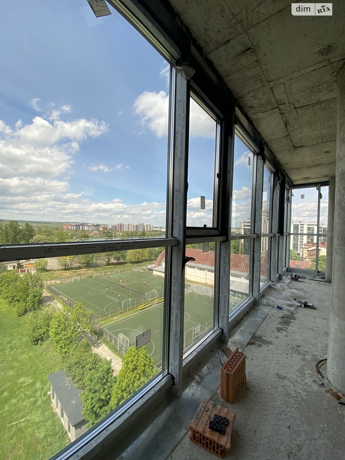 Продажа трехкомнатной квартиры в Ивано-Франковске, на ул. Гетьмана Ивана Мазепы 160А, район Центр фото 1