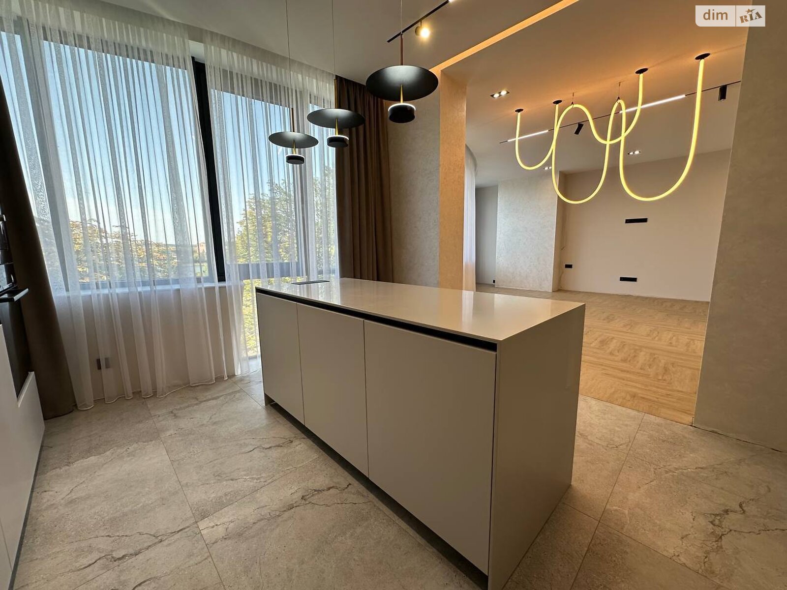 Продажа трехкомнатной квартиры в Ивано-Франковске, на ул. Гетьмана Ивана Мазепы 138А, район Центр фото 1