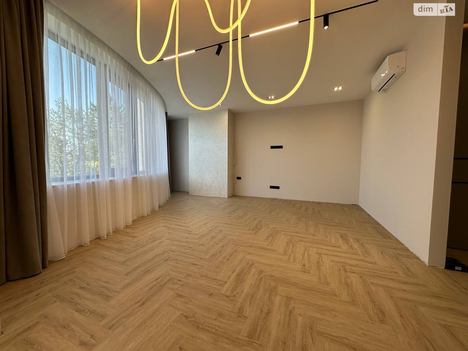 Продажа трехкомнатной квартиры в Ивано-Франковске, на ул. Гетьмана Ивана Мазепы 138А, район Центр фото 1