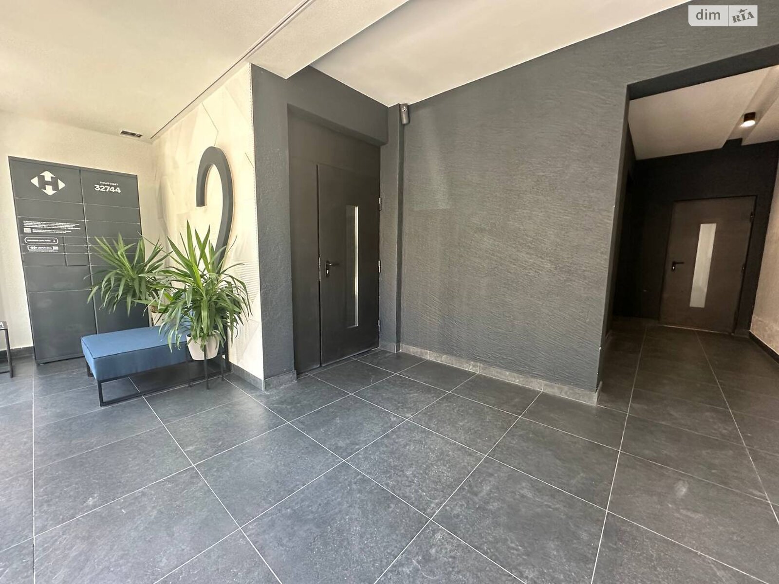 Продажа трехкомнатной квартиры в Ивано-Франковске, на ул. Гетьмана Ивана Мазепы 138А, район Центр фото 1