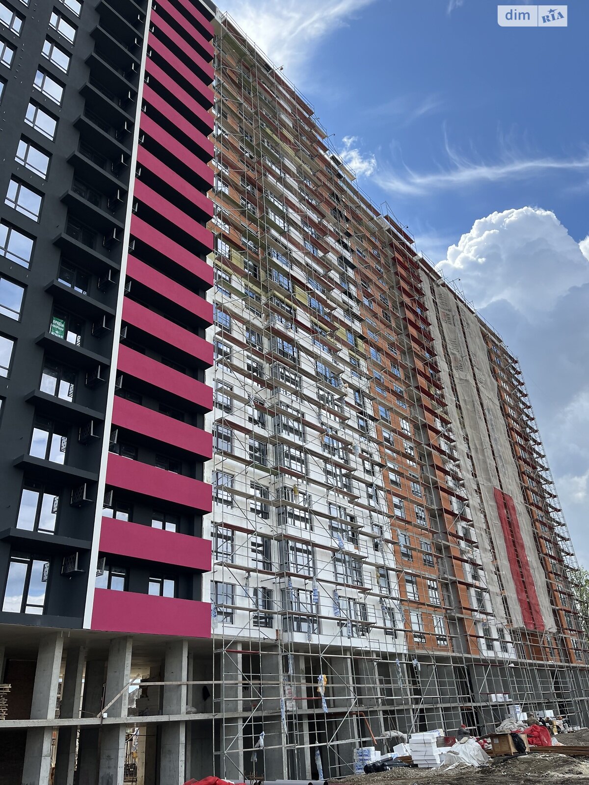 Продажа трехкомнатной квартиры в Ивано-Франковске, на ул. Хриплинская, район Центр фото 1 Продажа трехкомнатной квартиры в Ивано-Франковске, на ул. Хриплинская, район Центр фото 1