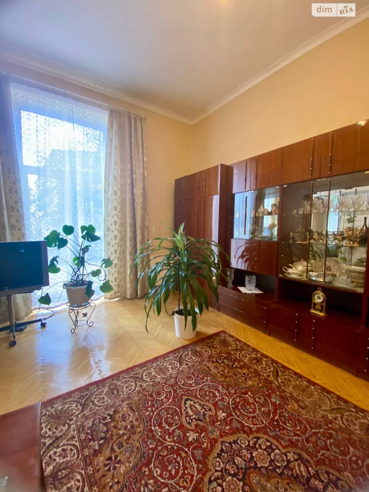 Продажа трехкомнатной квартиры в Ивано-Франковске, на ул. Ивана Франко 35, кв. 5, район Центр фото 1 Продажа трехкомнатной квартиры в Ивано-Франковске, на ул. Ивана Франко 35, кв. 5, район Центр фото 1