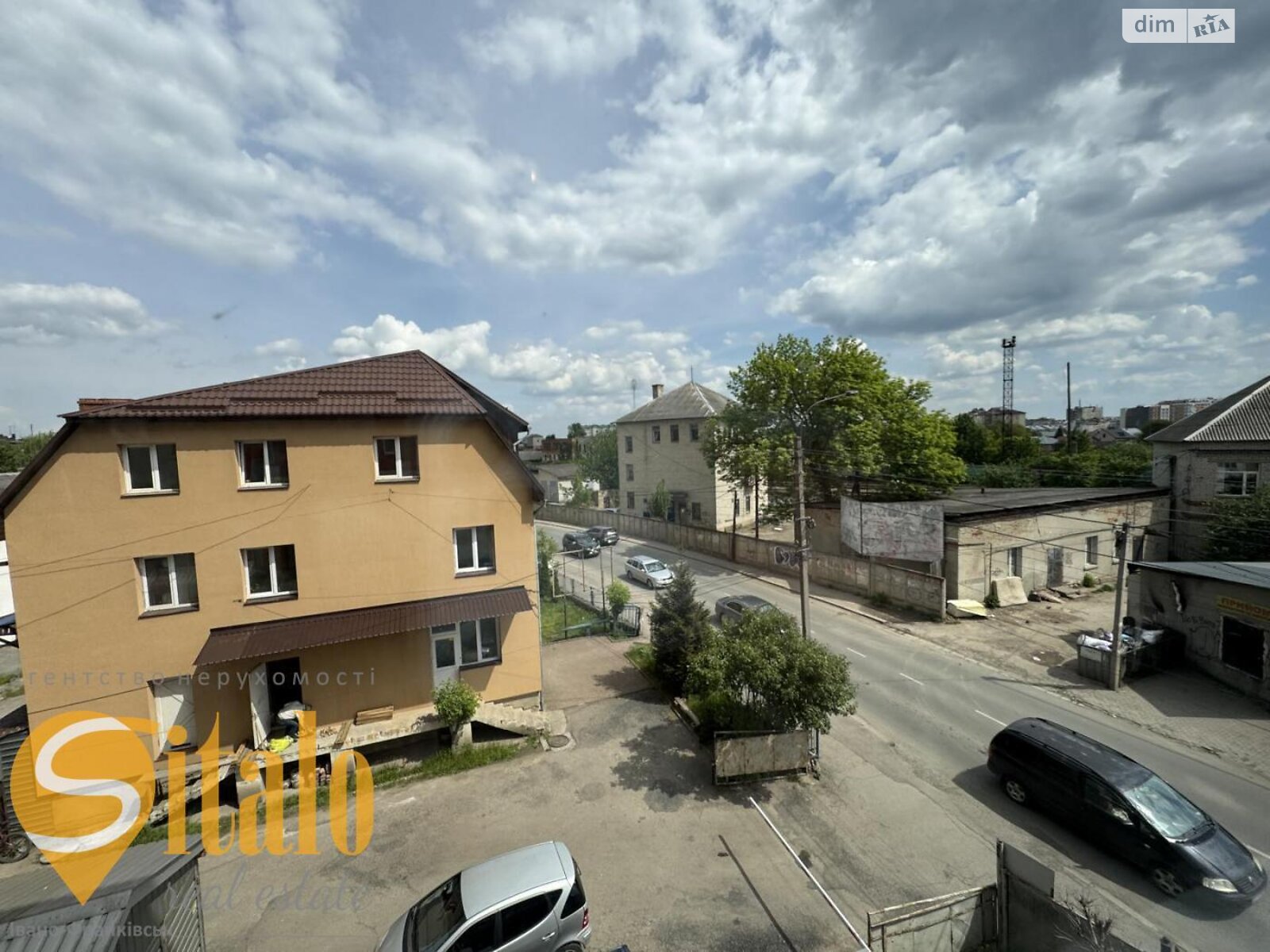 Продаж однокімнатної квартири в Івано-Франківську, на вул. Залізнична 13, район Центр фото 1 Продаж однокімнатної квартири в Івано-Франківську, на вул. Залізнична 13, район Центр фото 1
