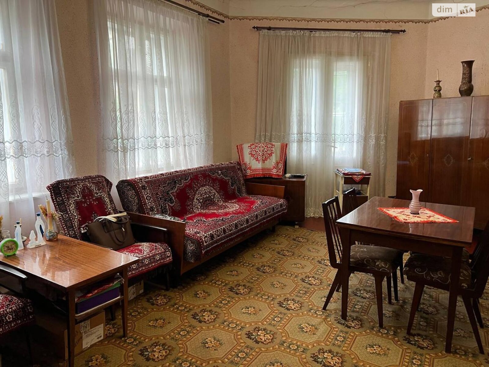 Продажа трехкомнатной квартиры в Ивано-Франковске, на ул. Грушевского, район Центр фото 1 Продажа трехкомнатной квартиры в Ивано-Франковске, на ул. Грушевского, район Центр фото 1