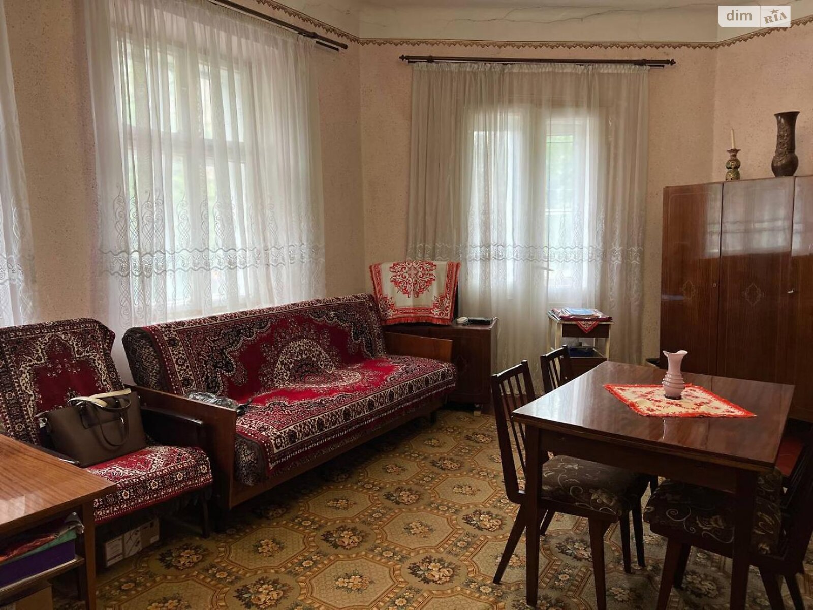Продажа трехкомнатной квартиры в Ивано-Франковске, на ул. Грушевского, район Центр фото 1 Продажа трехкомнатной квартиры в Ивано-Франковске, на ул. Грушевского, район Центр фото 1
