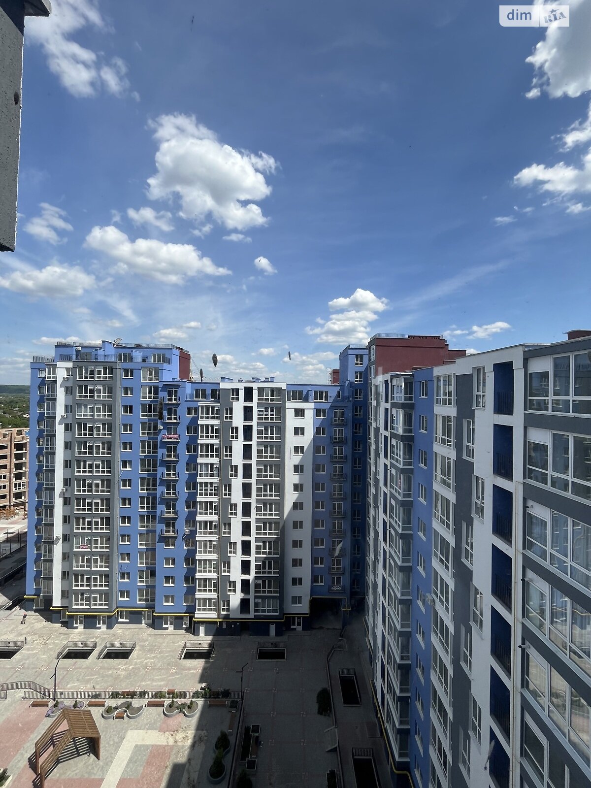 Продажа трехкомнатной квартиры в Ивано-Франковске, на ул. Княгинин, район Центр фото 1