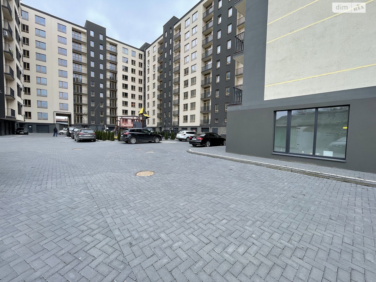 Продажа однокомнатной квартиры в Ивано-Франковске, на ул. Кобылянской 22А, район Центр фото 1 Продажа однокомнатной квартиры в Ивано-Франковске, на ул. Кобылянской 22А, район Центр фото 1