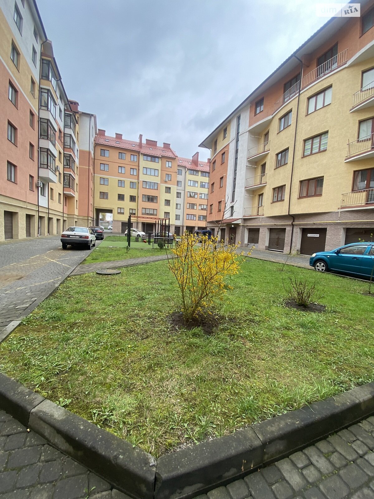 Продажа трехкомнатной квартиры в Ивано-Франковске, на ул. Кобылянской 36А, район Центр фото 1 Продажа трехкомнатной квартиры в Ивано-Франковске, на ул. Кобылянской 36А, район Центр фото 1