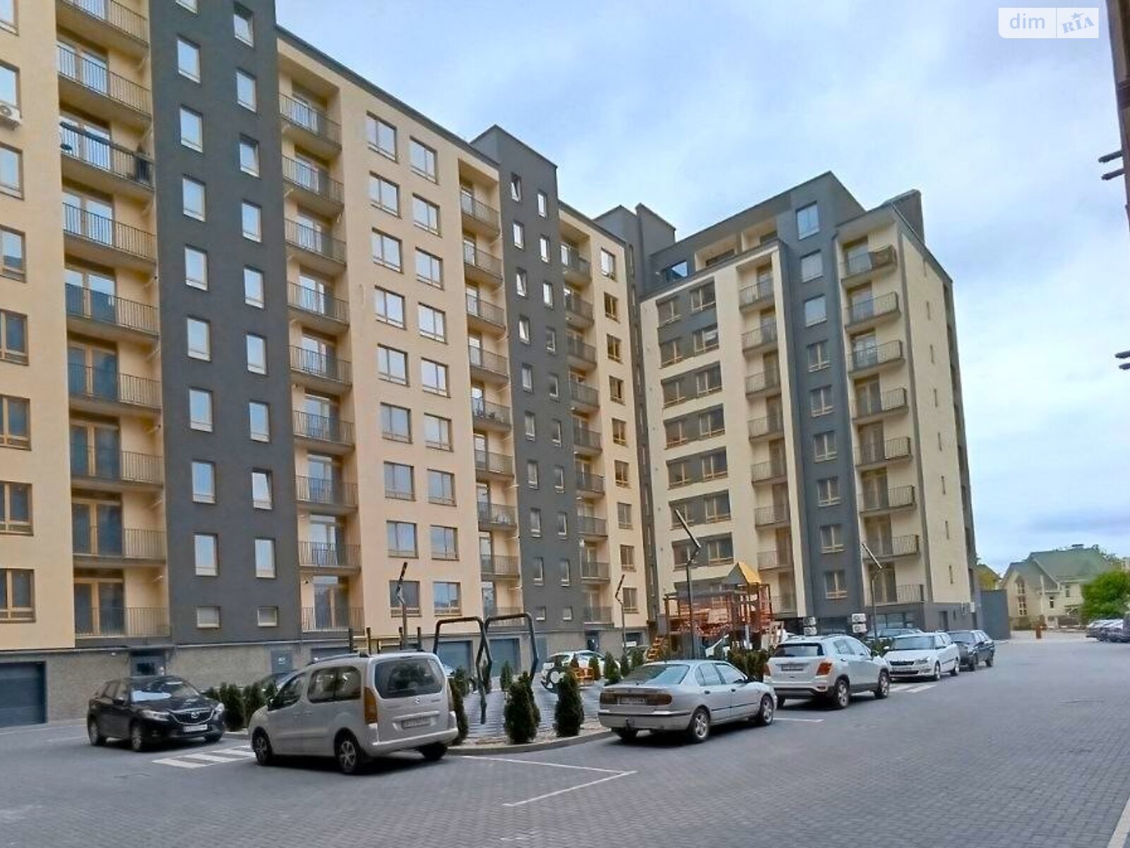 Продаж однокімнатної квартири в Івано-Франківську, на вул. Кобилянської 22А, район Центр фото 1 Продаж однокімнатної квартири в Івано-Франківську, на вул. Кобилянської 22А, район Центр фото 1