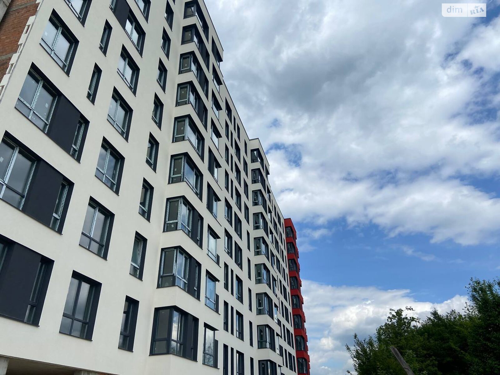 Продажа однокомнатной квартиры в Ивано-Франковске, на ул. Коновальца Евгения, район Центр фото 1 Продажа однокомнатной квартиры в Ивано-Франковске, на ул. Коновальца Евгения, район Центр фото 1