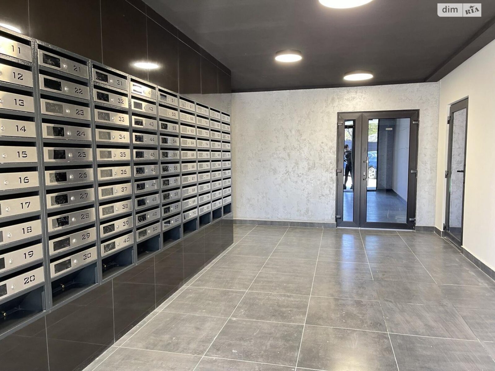 Продажа однокомнатной квартиры в Ивано-Франковске, на ул. Крайковского, район Центр фото 1 Продажа однокомнатной квартиры в Ивано-Франковске, на ул. Крайковского, район Центр фото 1