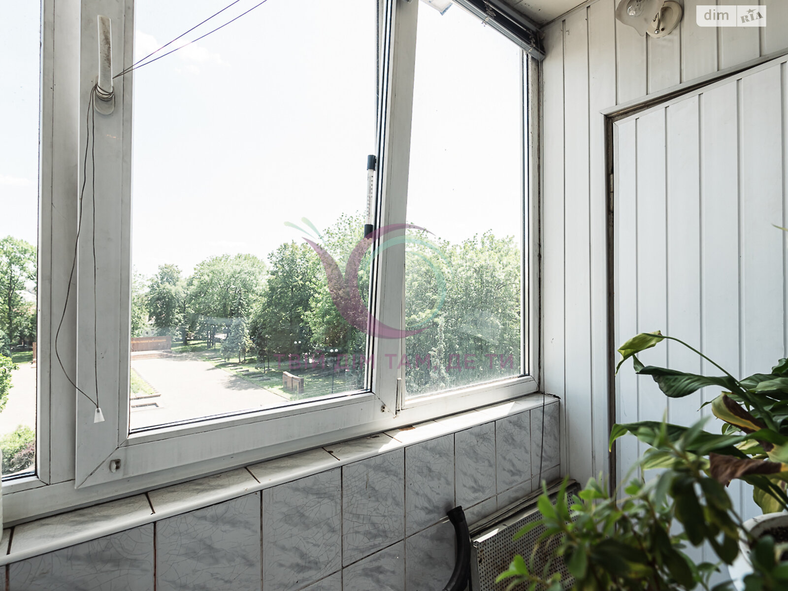 Продажа трехкомнатной квартиры в Ивано-Франковске, на ул. Лепкого Богдана, район Центр фото 1 Продажа трехкомнатной квартиры в Ивано-Франковске, на ул. Лепкого Богдана, район Центр фото 1