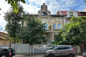 Продажа трехкомнатной квартиры в Ивано-Франковске, на ул. Матейки 24, район Центр фото 2