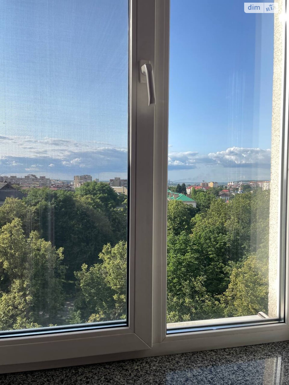 Продажа трехкомнатной квартиры в Ивано-Франковске, на ул. Михаила Мулика 36, район Центр фото 1 Продажа трехкомнатной квартиры в Ивано-Франковске, на ул. Михаила Мулика 36, район Центр фото 1