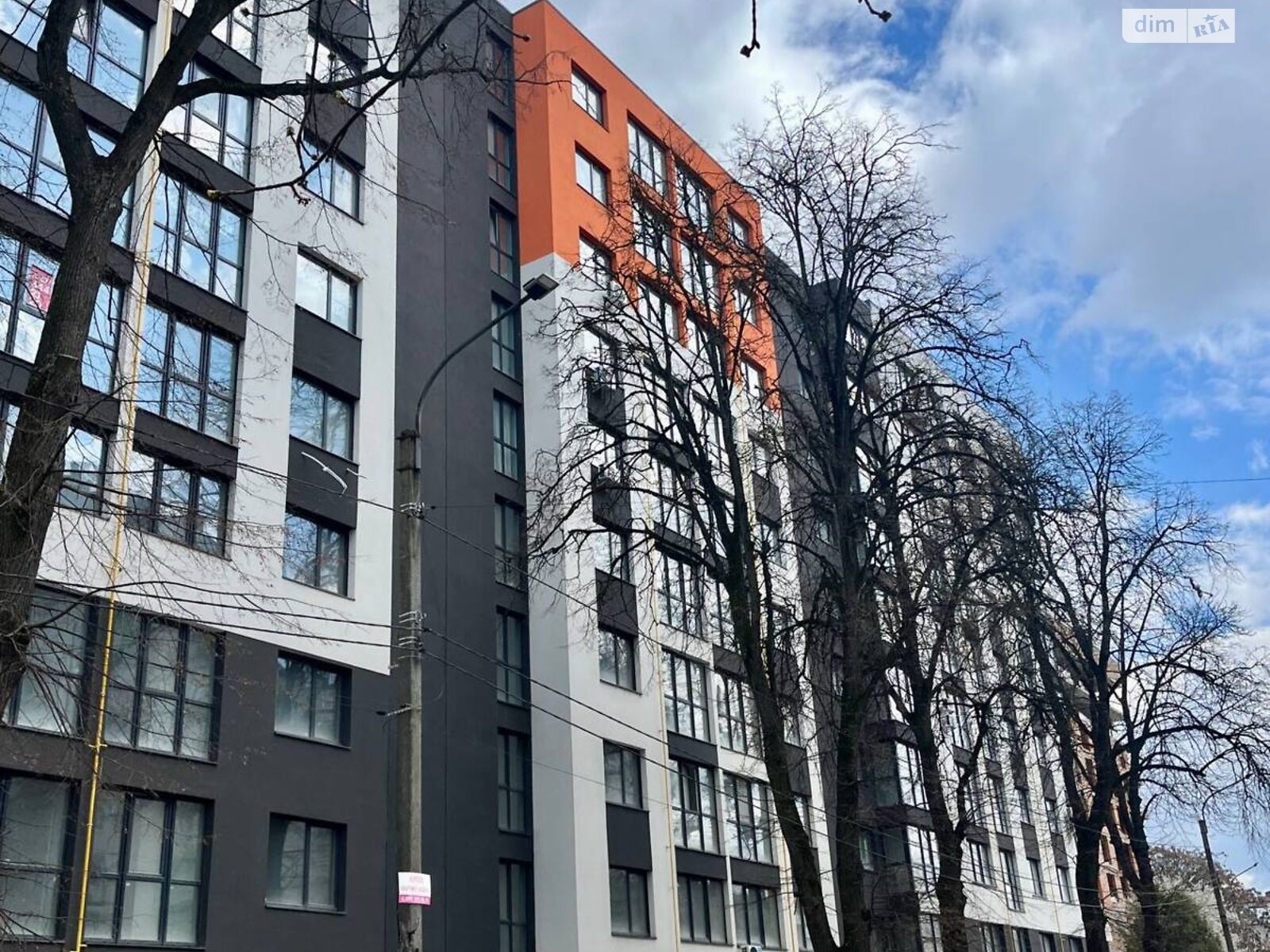 Продажа двухкомнатной квартиры в Ивано-Франковске, на ул. Национальной Гвардии 3, район Центр фото 1 Продажа двухкомнатной квартиры в Ивано-Франковске, на ул. Национальной Гвардии 3, район Центр фото 1