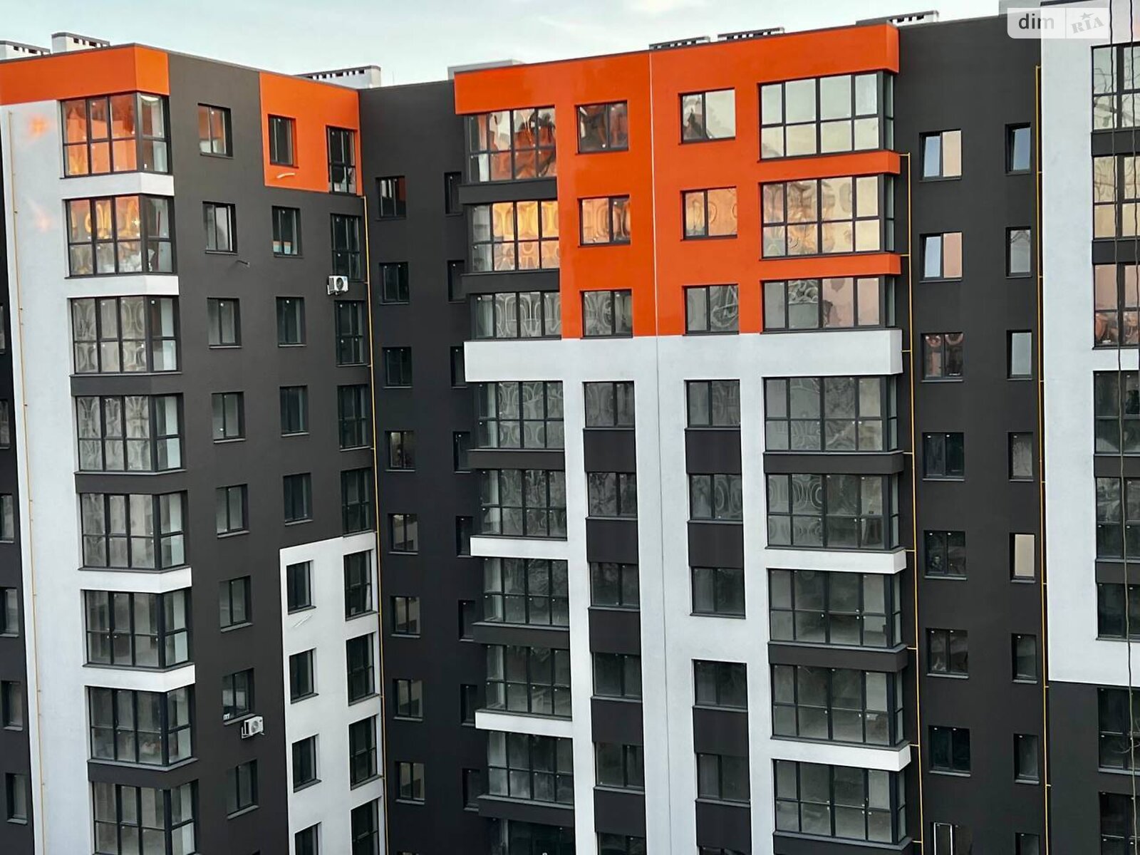 Продажа двухкомнатной квартиры в Ивано-Франковске, на ул. Национальной Гвардии 4, кв. 77, район Центр фото 1 Продажа двухкомнатной квартиры в Ивано-Франковске, на ул. Национальной Гвардии 4, кв. 77, район Центр фото 1