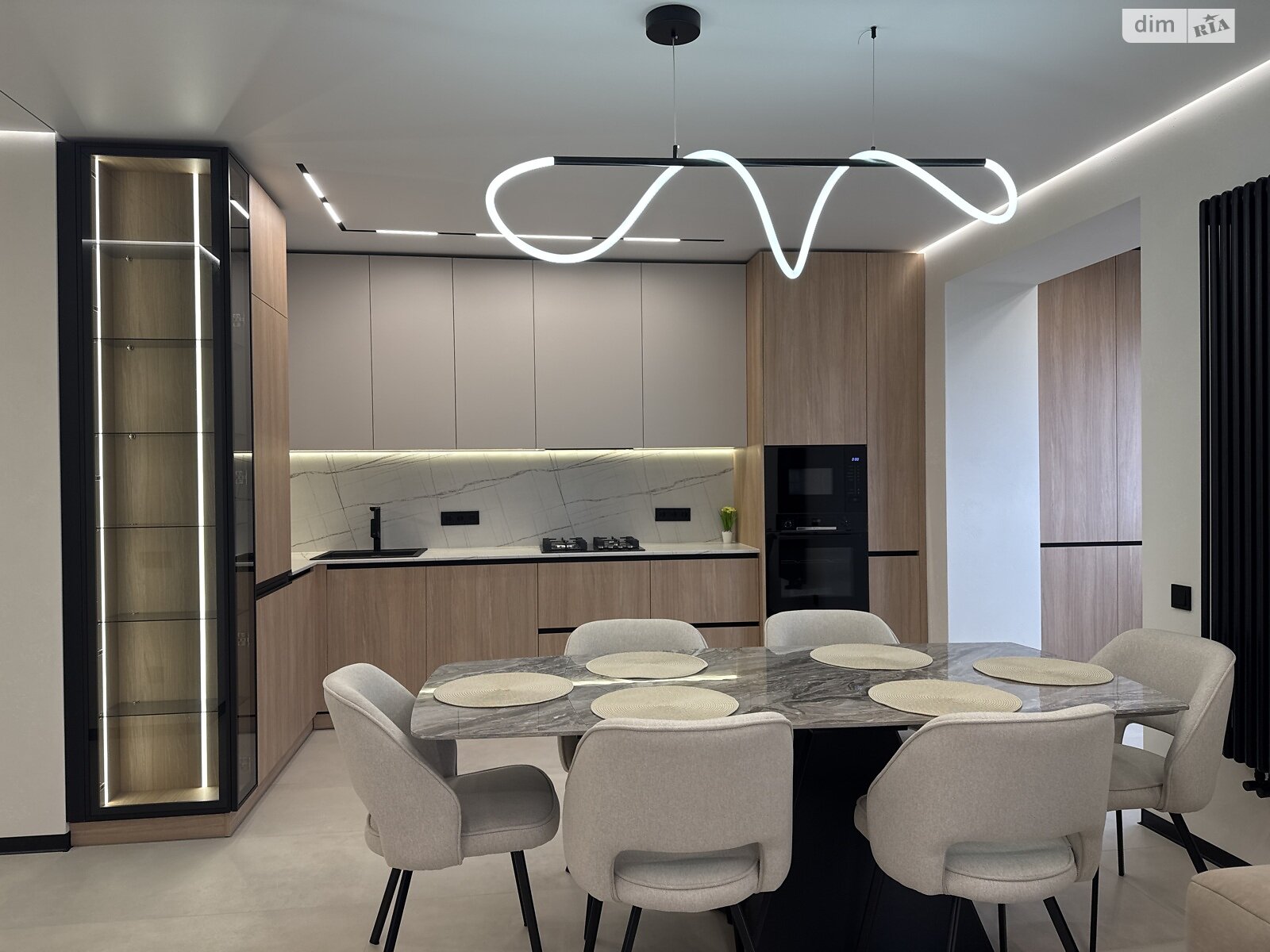 Продаж трикімнатної квартири в Івано-Франківську, на вул. Національної Гвардії 14Р, район Центр фото 1