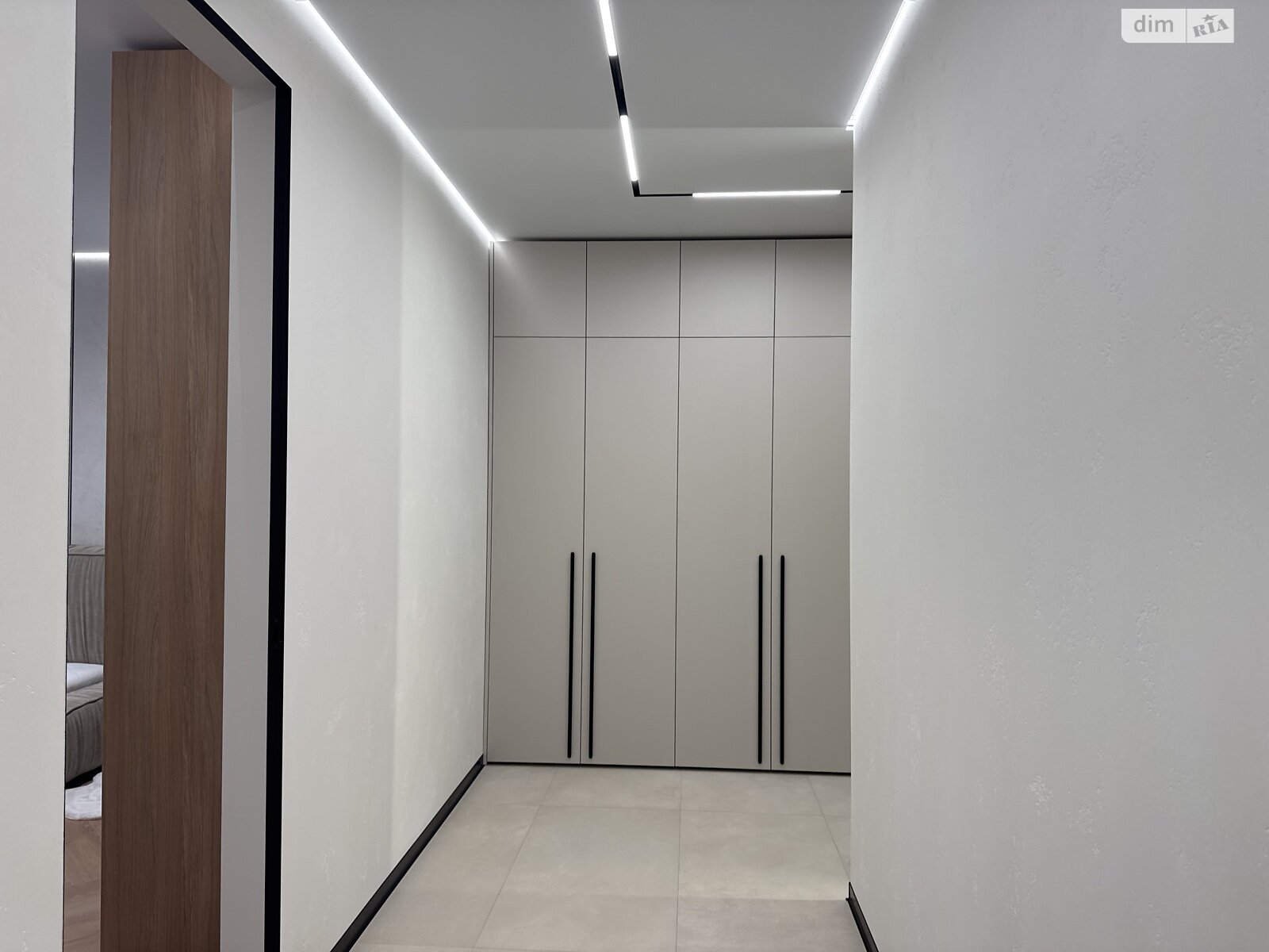 Продаж трикімнатної квартири в Івано-Франківську, на вул. Національної Гвардії 14Р, район Центр фото 1