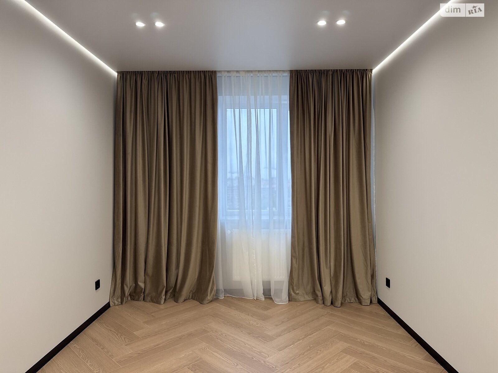 Продаж трикімнатної квартири в Івано-Франківську, на вул. Національної Гвардії 14Р, район Центр фото 1