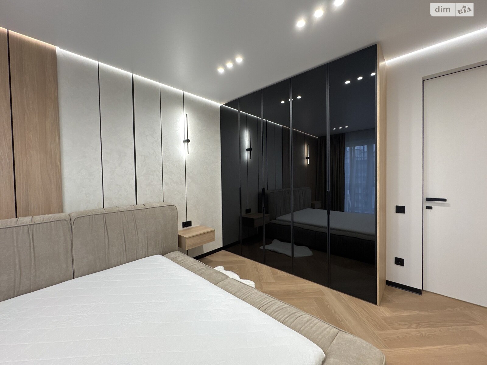 Продаж трикімнатної квартири в Івано-Франківську, на вул. Національної Гвардії 14Р, район Центр фото 1