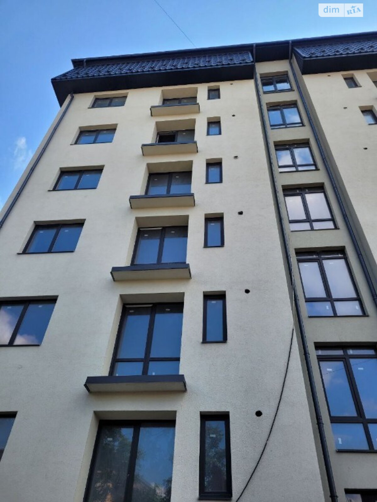Продажа трехкомнатной квартиры в Ивано-Франковске, на ул. Новгородская, район Центр фото 1