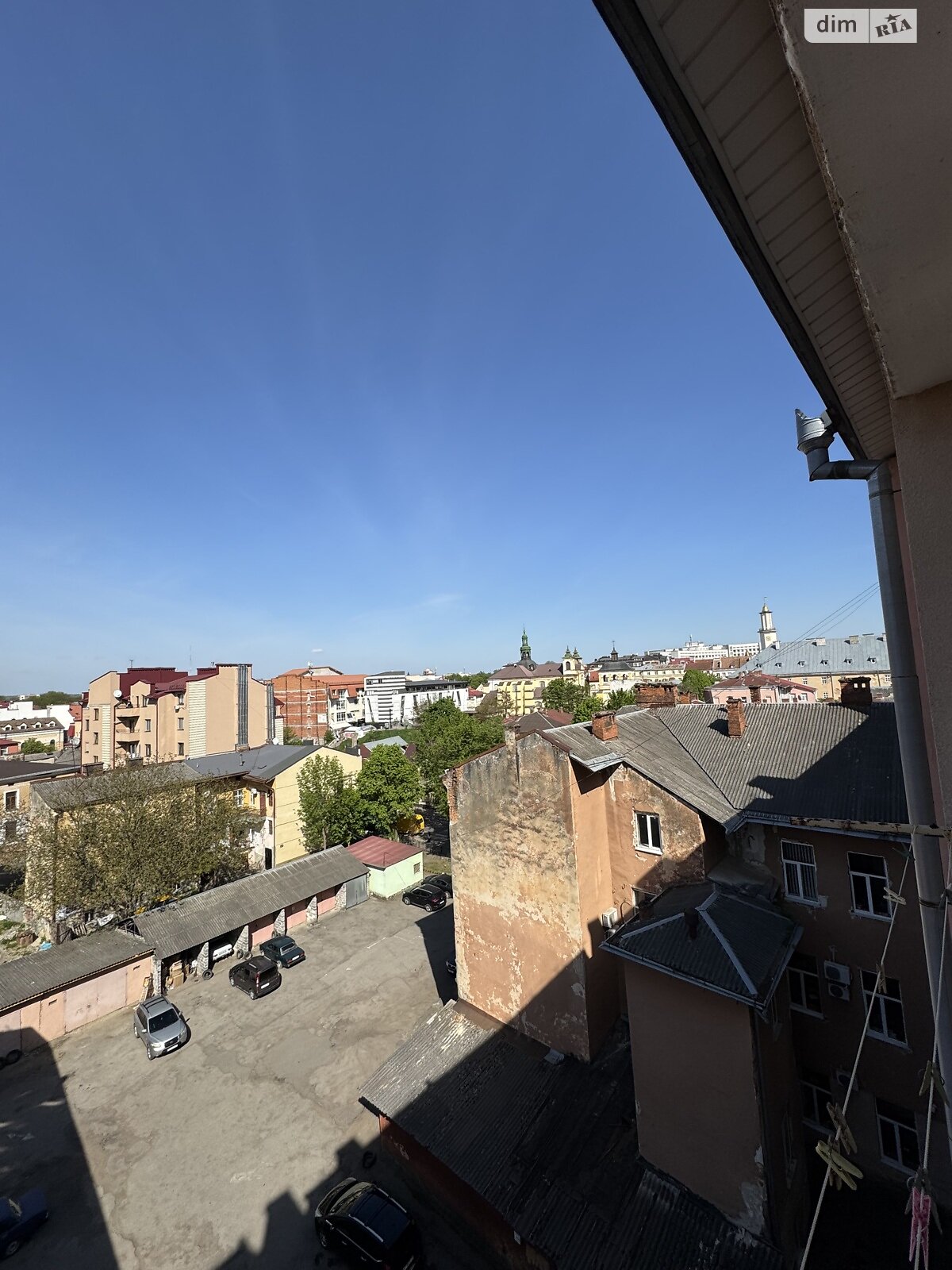 Продажа трехкомнатной квартиры в Ивано-Франковске, на ул. Новгородская 15А, район Центр фото 1 Продажа трехкомнатной квартиры в Ивано-Франковске, на ул. Новгородская 15А, район Центр фото 1
