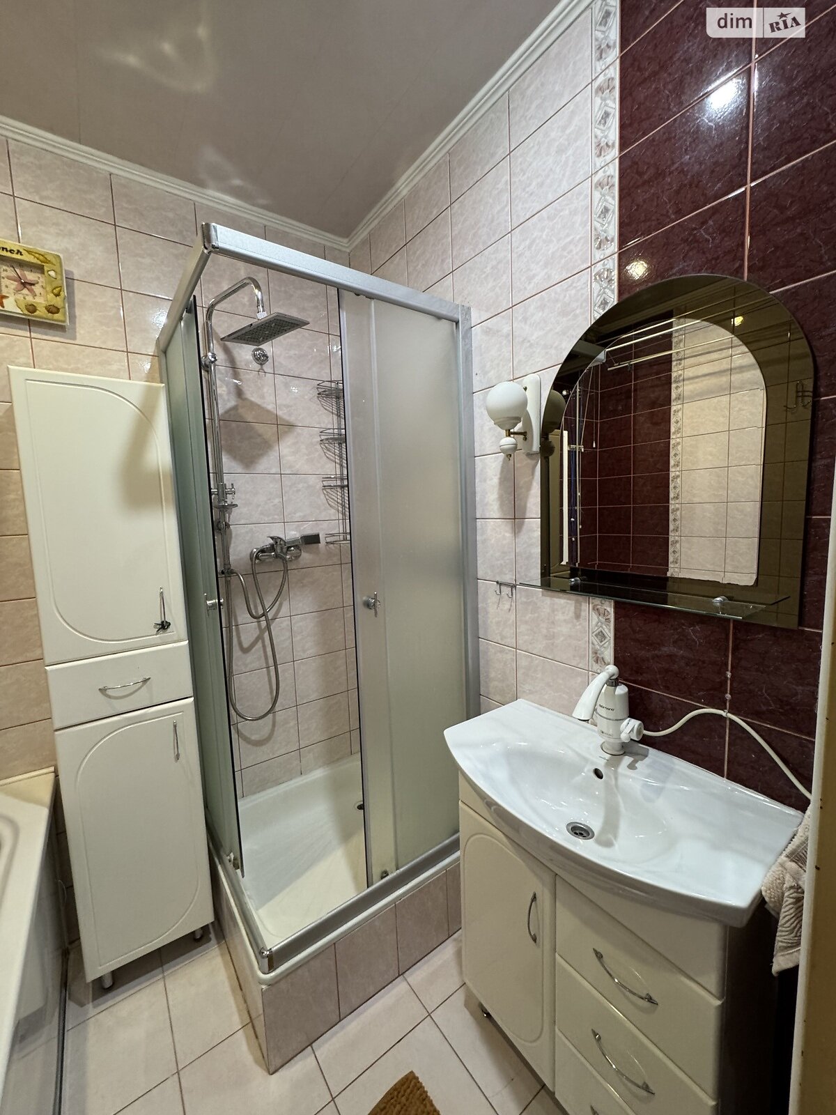 Продажа трехкомнатной квартиры в Ивано-Франковске, на ул. Новгородская 15А, район Центр фото 1 Продажа трехкомнатной квартиры в Ивано-Франковске, на ул. Новгородская 15А, район Центр фото 1
