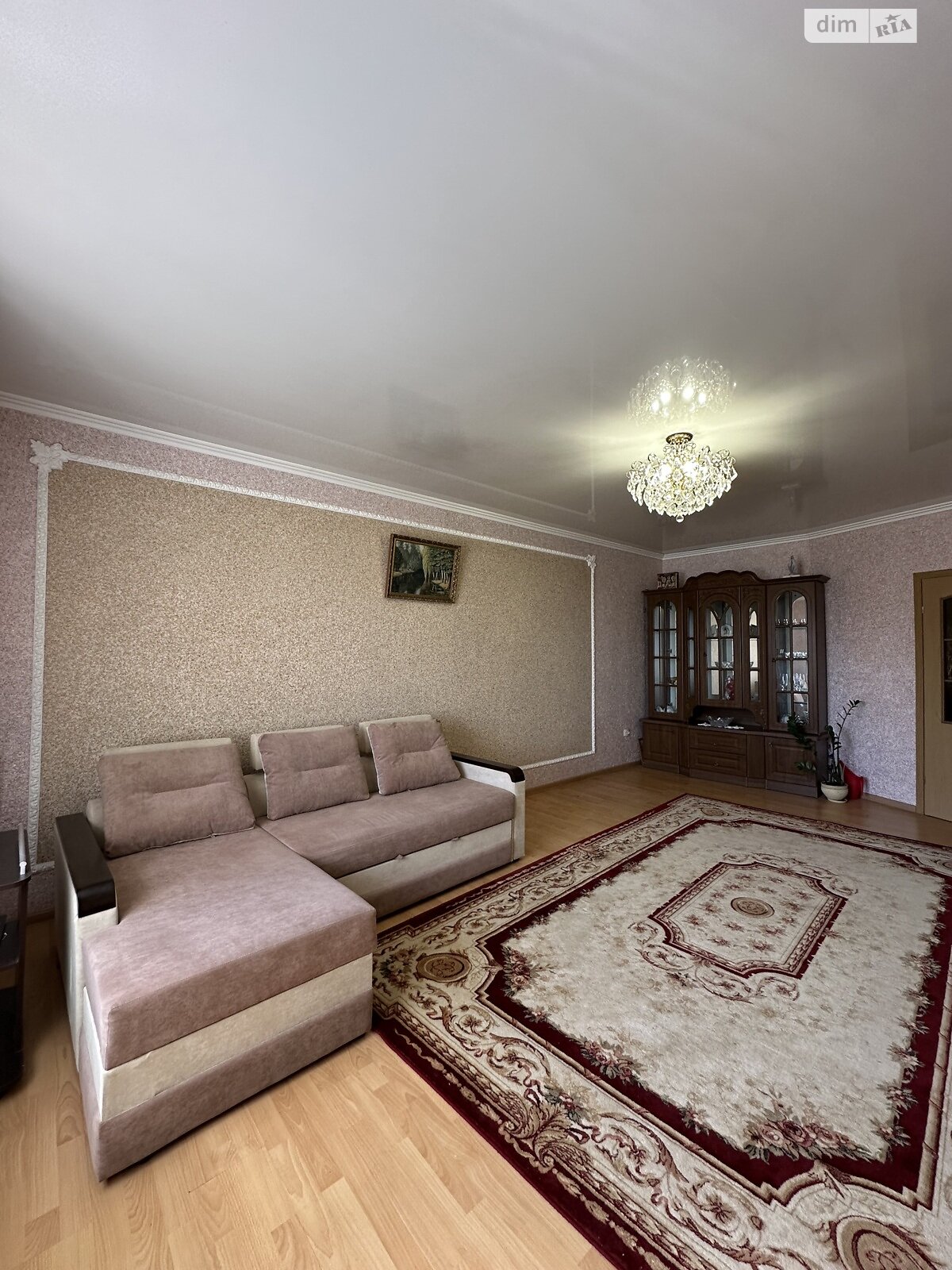 Продаж трикімнатної квартири в Івано-Франківську, на вул. Новгородська, район Центр фото 1 Продаж трикімнатної квартири в Івано-Франківську, на вул. Новгородська, район Центр фото 1