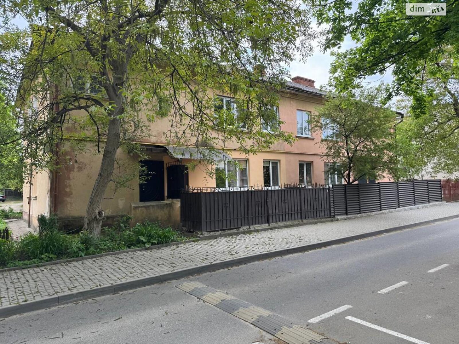 Продаж двокімнатної квартири в Івано-Франківську, на вул. Підгірянки Марійки 25А, район Центр фото 1 Продаж двокімнатної квартири в Івано-Франківську, на вул. Підгірянки Марійки 25А, район Центр фото 1