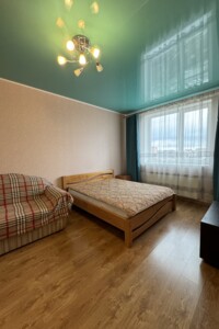 Продаж однокімнатної квартири в Івано-Франківську, на вул. Пулюя І. 15А, район Центр фото 2