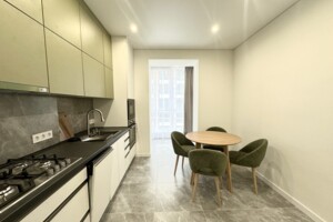 Продажа однокомнатной квартиры в Ивано-Франковске, на ул. Ребета Л. 10Д, район Центр фото 2