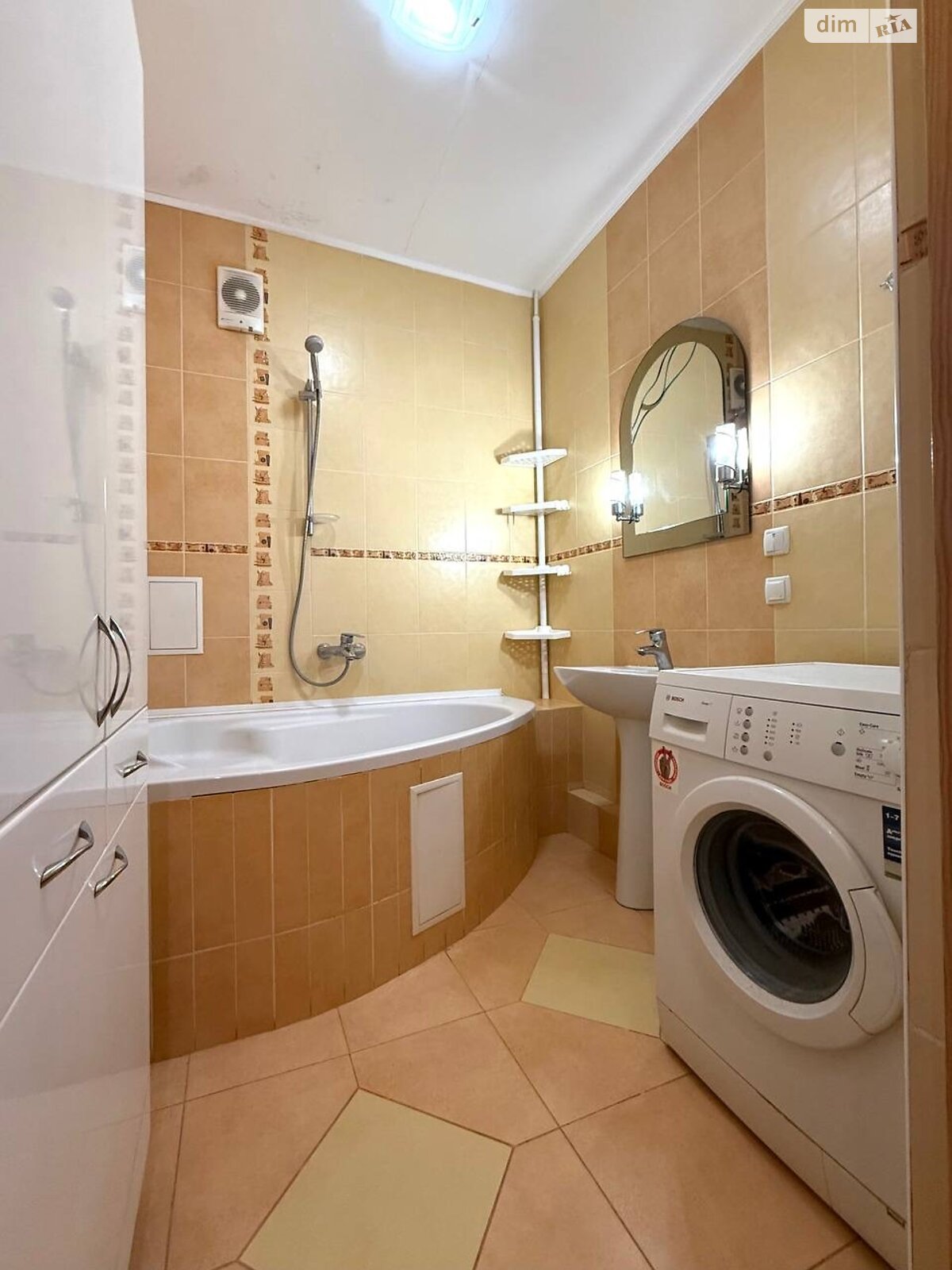 Продажа трехкомнатной квартиры в Ивано-Франковске, на бул. Северный 5Б, кв. 51, район Центр фото 1 Продажа трехкомнатной квартиры в Ивано-Франковске, на бул. Северный 5Б, кв. 51, район Центр фото 1
