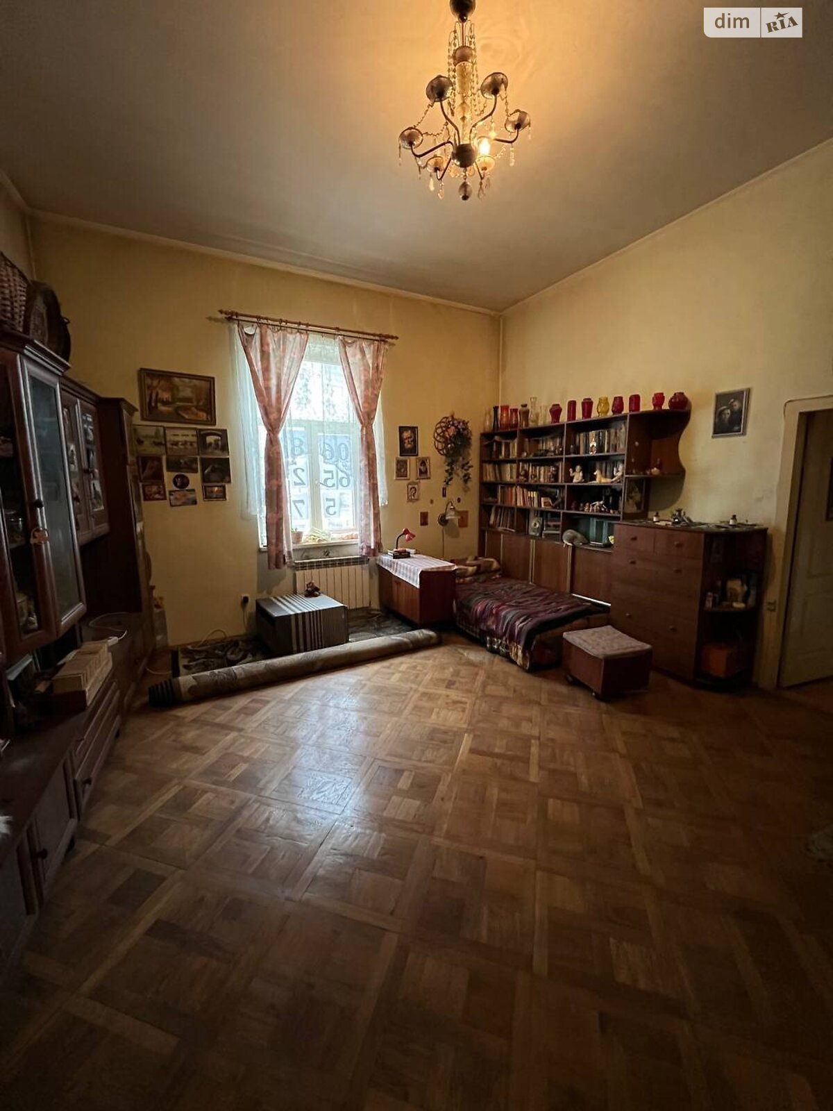 Продаж трикімнатної квартири в Івано-Франківську, на вул. Шашкевича 1, район Центр фото 1 Продаж трикімнатної квартири в Івано-Франківську, на вул. Шашкевича 1, район Центр фото 1