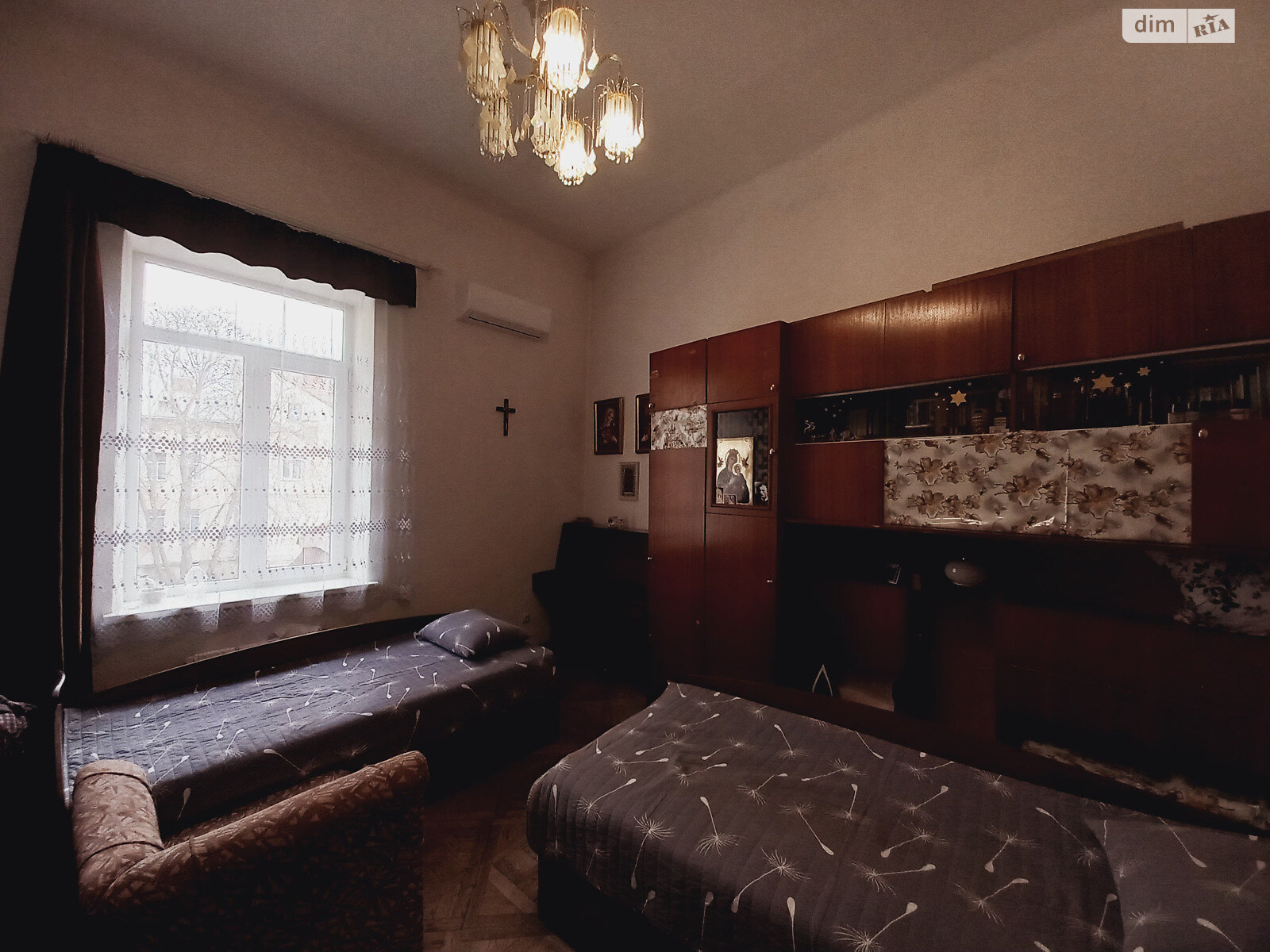 Продаж трикімнатної квартири в Івано-Франківську, на вул. Шашкевича 1, район Центр фото 1 Продаж трикімнатної квартири в Івано-Франківську, на вул. Шашкевича 1, район Центр фото 1