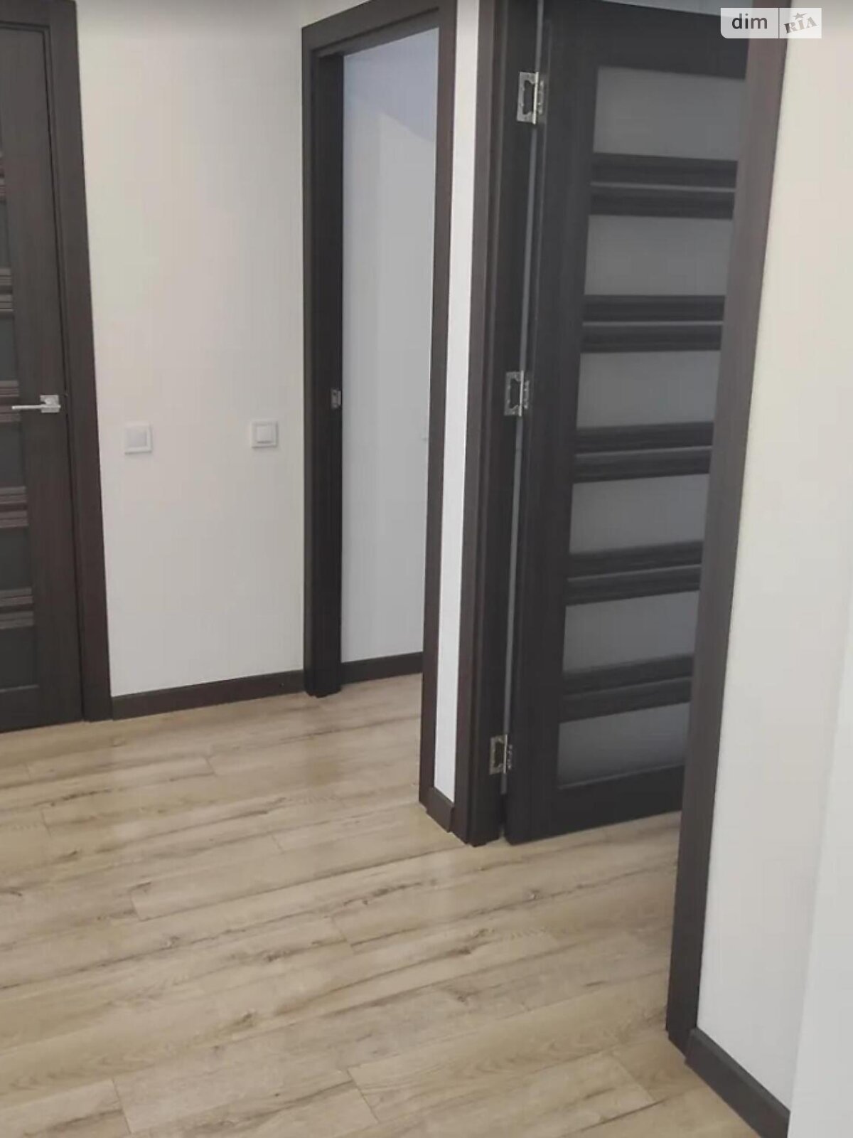 Продаж трикімнатної квартири в Івано-Франківську, на вул. Шкільна 5, район Центр фото 1 Продаж трикімнатної квартири в Івано-Франківську, на вул. Шкільна 5, район Центр фото 1