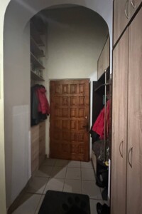 Продаж трикімнатної квартири в Івано-Франківську, на вул. Шопена 3, район Центр фото 2