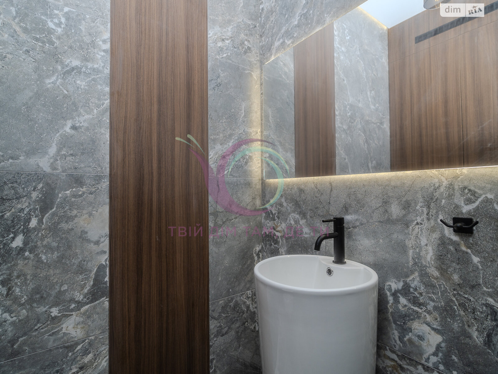 Продажа двухкомнатной квартиры в Ивано-Франковске, на ул. Стрельцов Сечевых 28А, район Центр фото 1 Продажа двухкомнатной квартиры в Ивано-Франковске, на ул. Стрельцов Сечевых 28А, район Центр фото 1