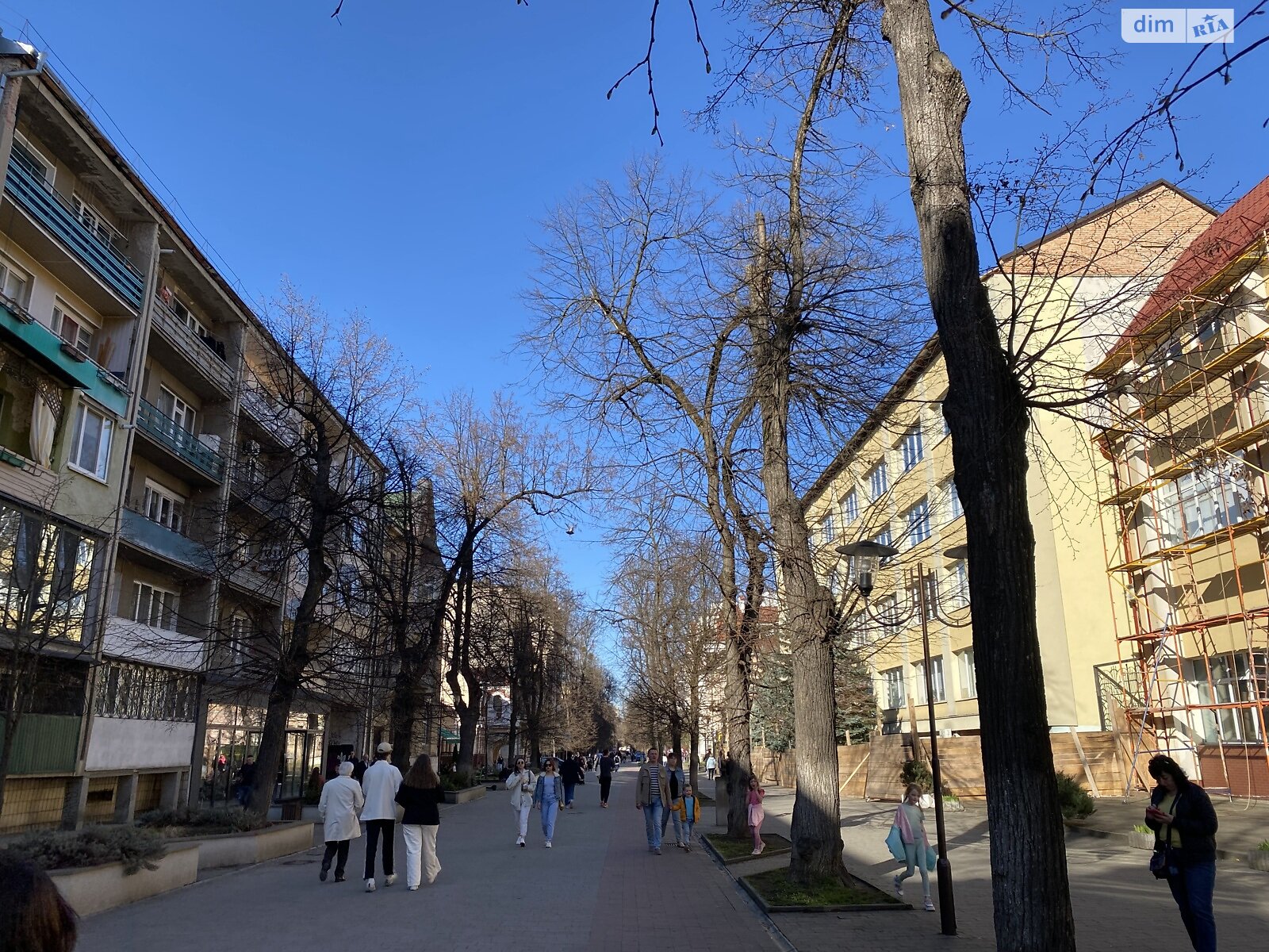 Продаж трикімнатної квартири в Івано-Франківську, на вул. Тараса Шевченка 72, район Центр фото 1 Продаж трикімнатної квартири в Івано-Франківську, на вул. Тараса Шевченка 72, район Центр фото 1