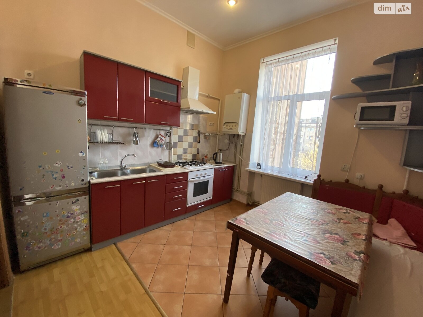 Продаж трикімнатної квартири в Івано-Франківську, на вул. Тараса Шевченка 72, район Центр фото 1 Продаж трикімнатної квартири в Івано-Франківську, на вул. Тараса Шевченка 72, район Центр фото 1