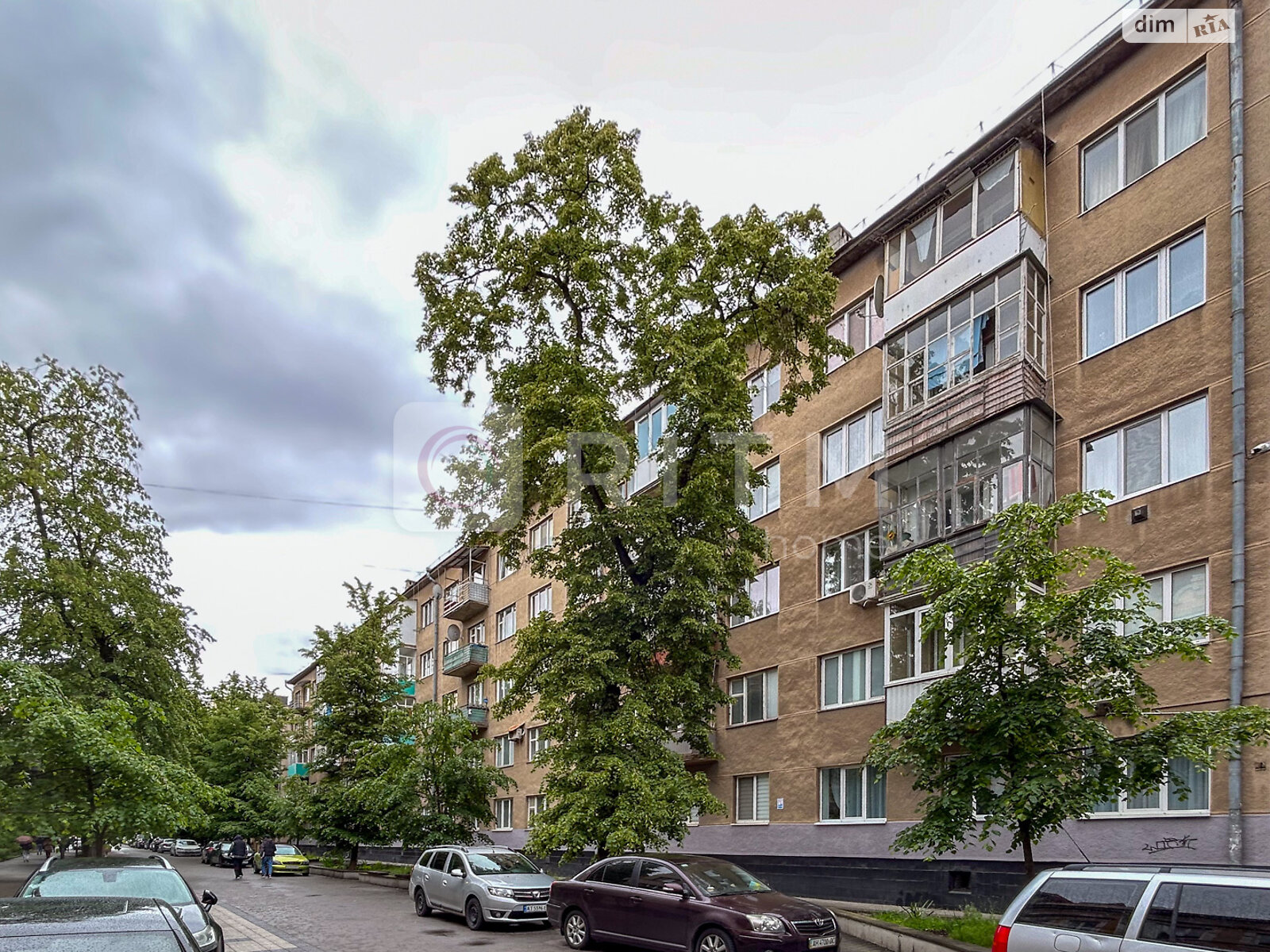 Продажа трехкомнатной квартиры в Ивано-Франковске, на ул. Тараса Шевченко, район Центр фото 1 Продажа трехкомнатной квартиры в Ивано-Франковске, на ул. Тараса Шевченко, район Центр фото 1