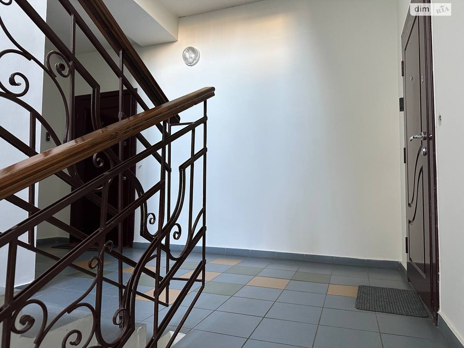 Продажа трехкомнатной квартиры в Ивано-Франковске, на ул. Тараса Шевченко 101, район Центр фото 1