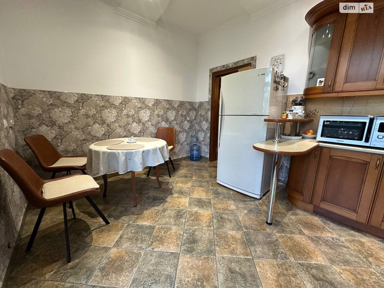 Продажа трехкомнатной квартиры в Ивано-Франковске, на ул. Тараса Шевченко 101, район Центр фото 1