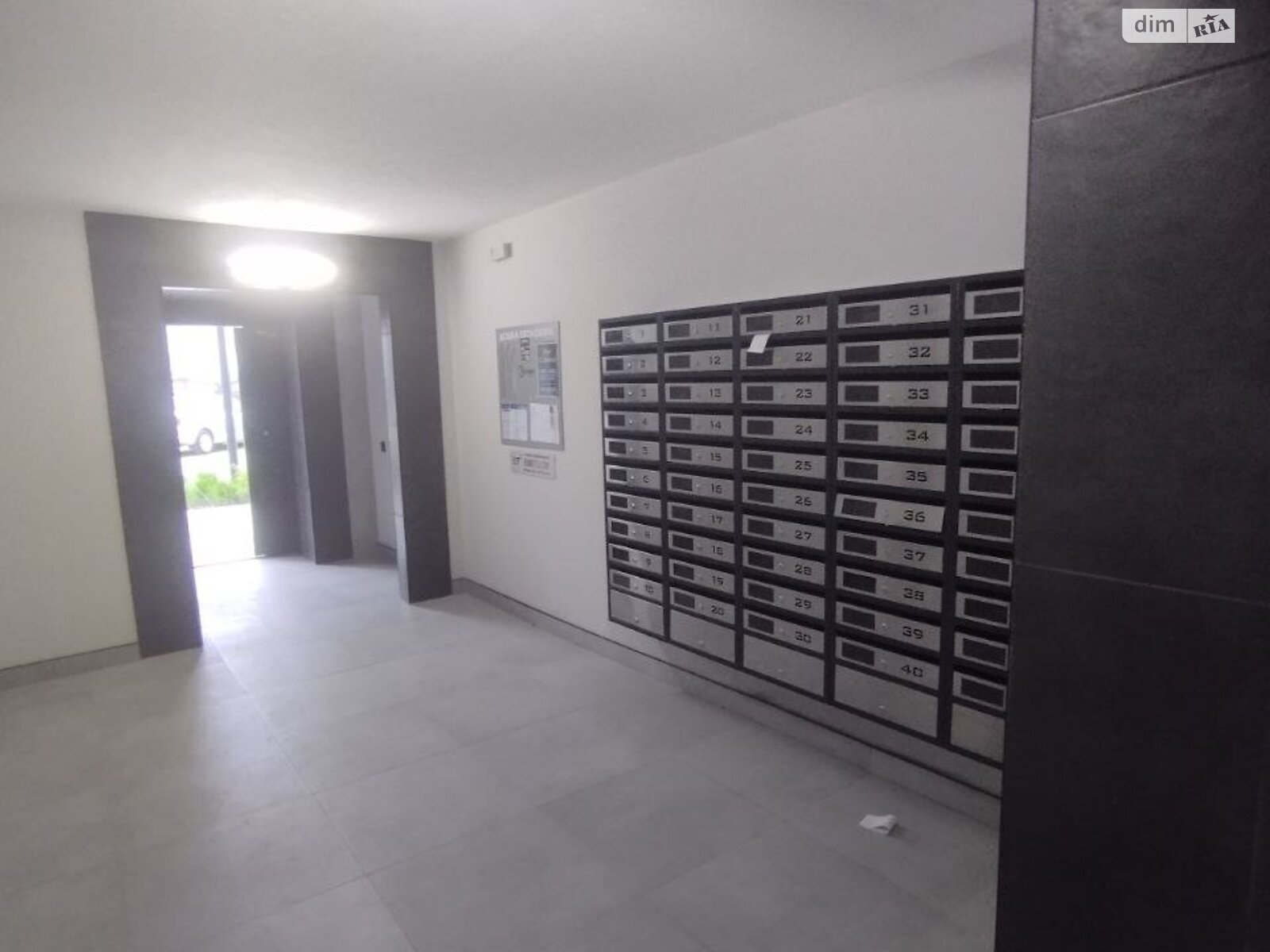 Продаж двокімнатної квартири в Івано-Франківську, на вул. Виноградна 5, кв. 4, район Центр фото 1 Продаж двокімнатної квартири в Івано-Франківську, на вул. Виноградна 5, кв. 4, район Центр фото 1
